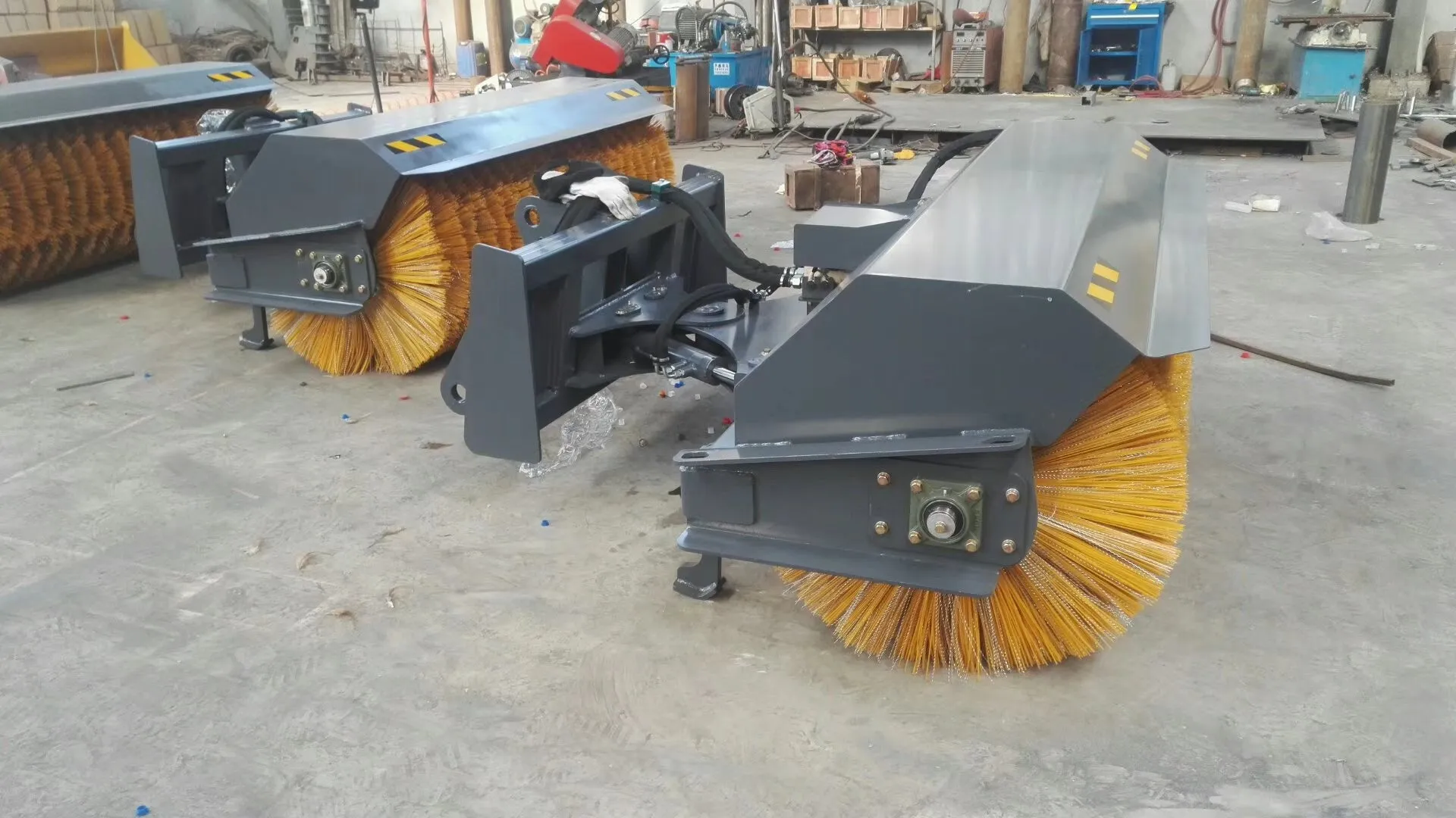 72 Skid Steer Hydraulic Rotary Angle Broom Sweeper