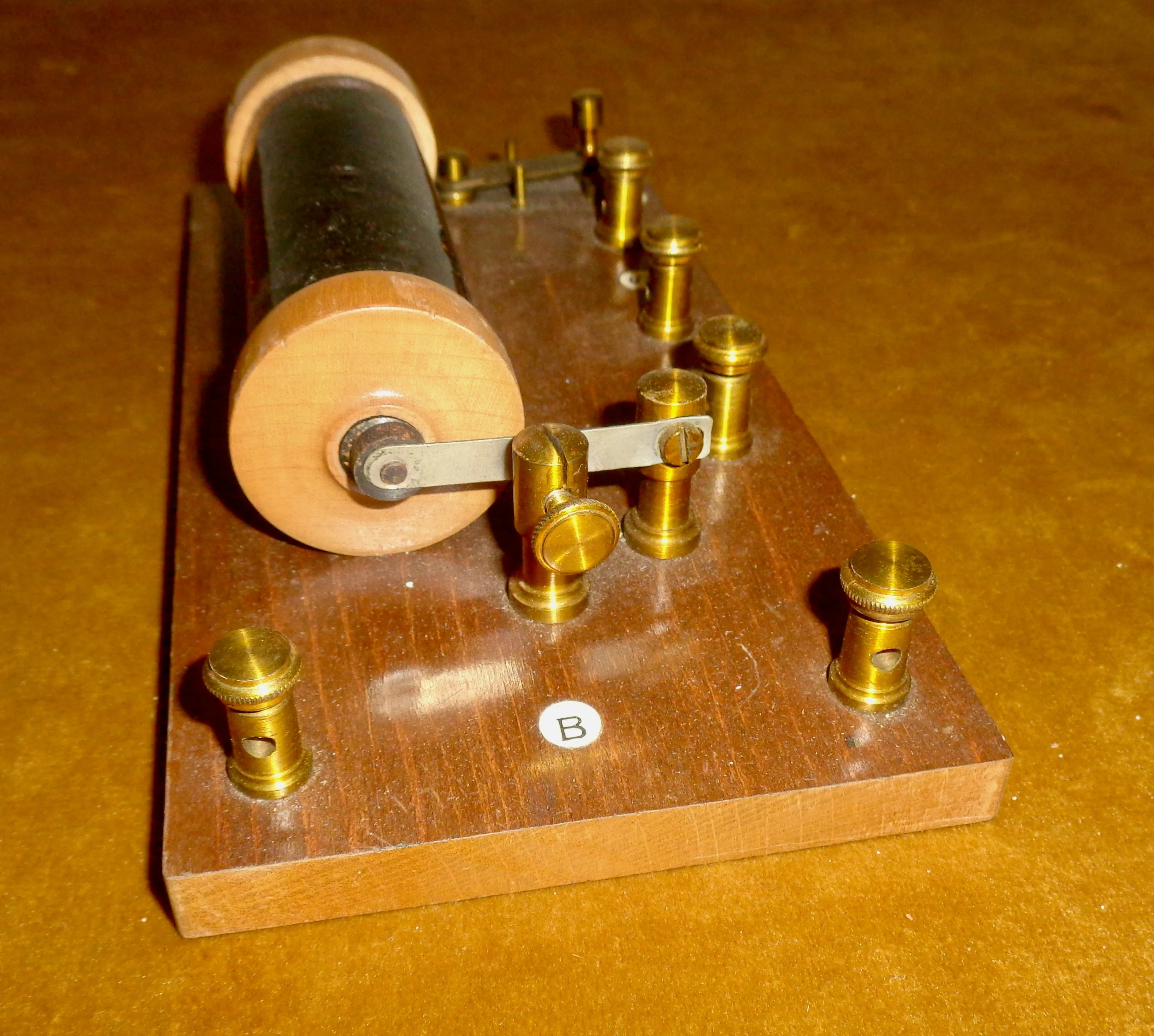 Antique Induction / Spark / Ruhmkorff Coil