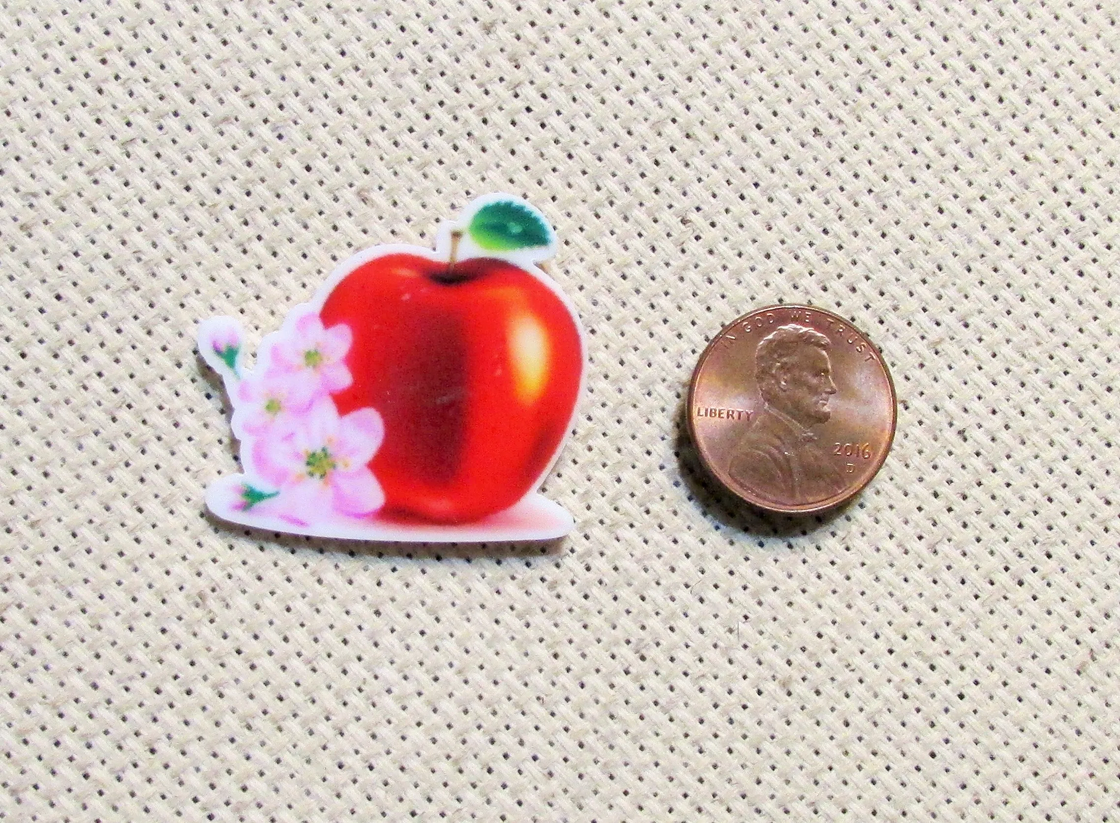 Apple Needle Minder, Cover Minder, Magnet