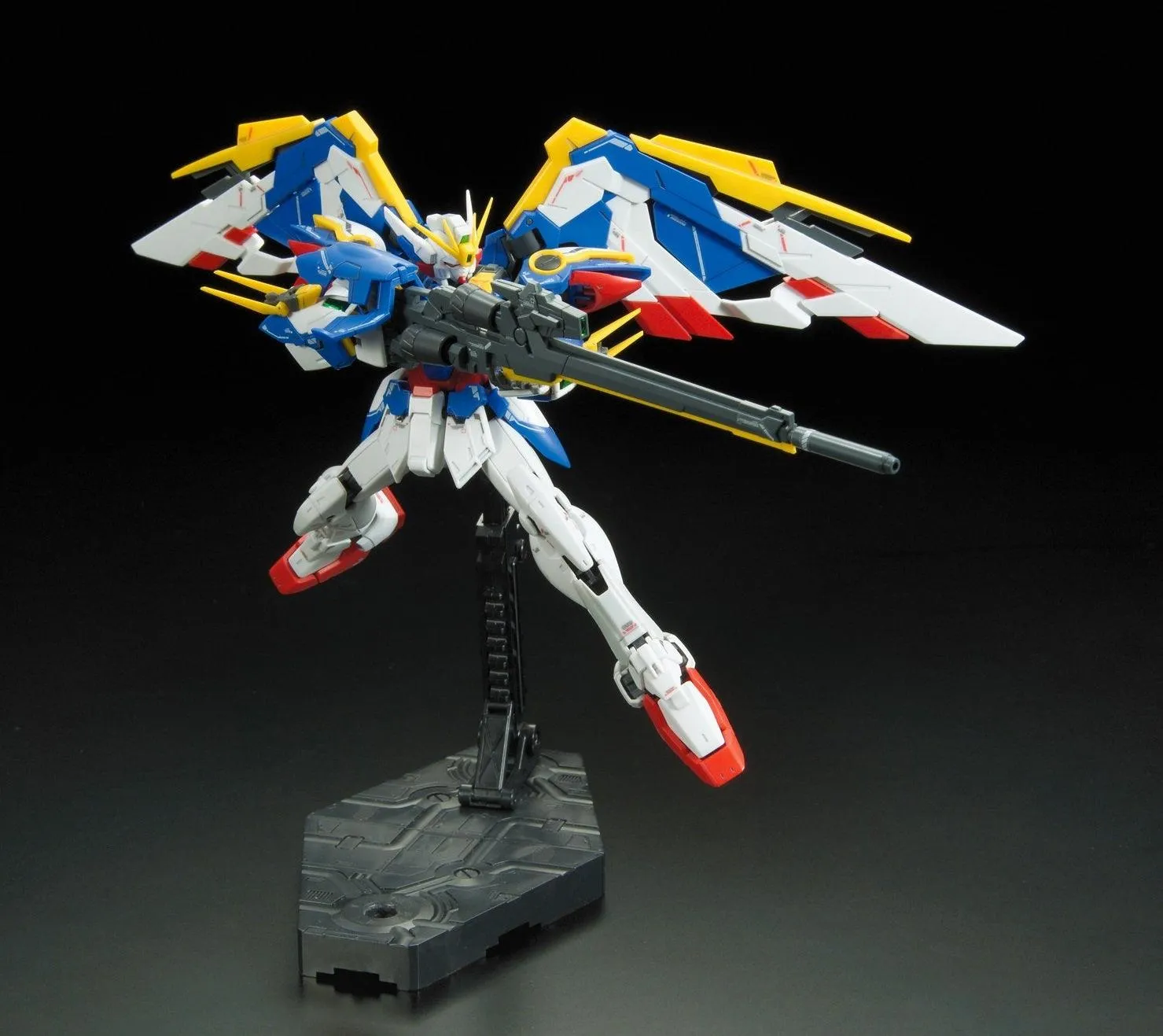 Bandai 20 Wing Gundam EW RG 1/144 Model Kit