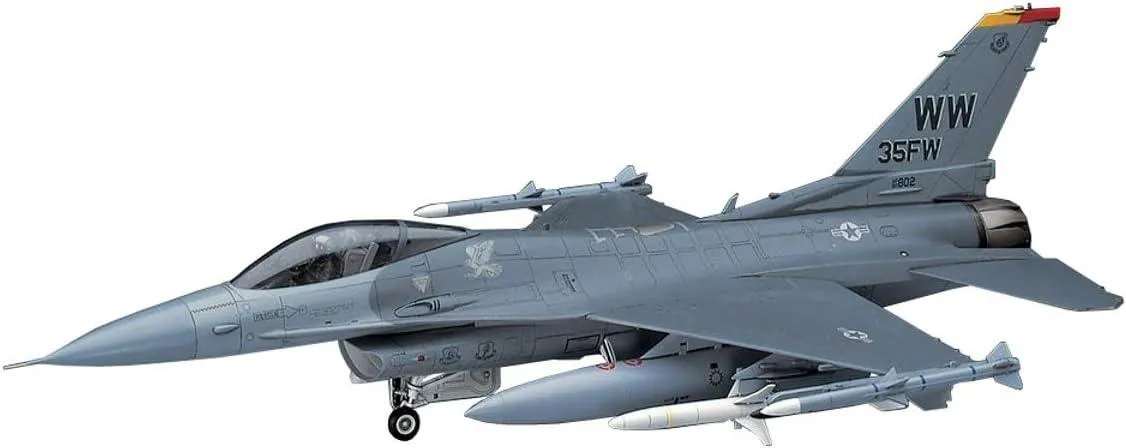 Hasegawa 07232 F-16CJ Fighting Falcon Misawa Japan 1/48 Model Kit