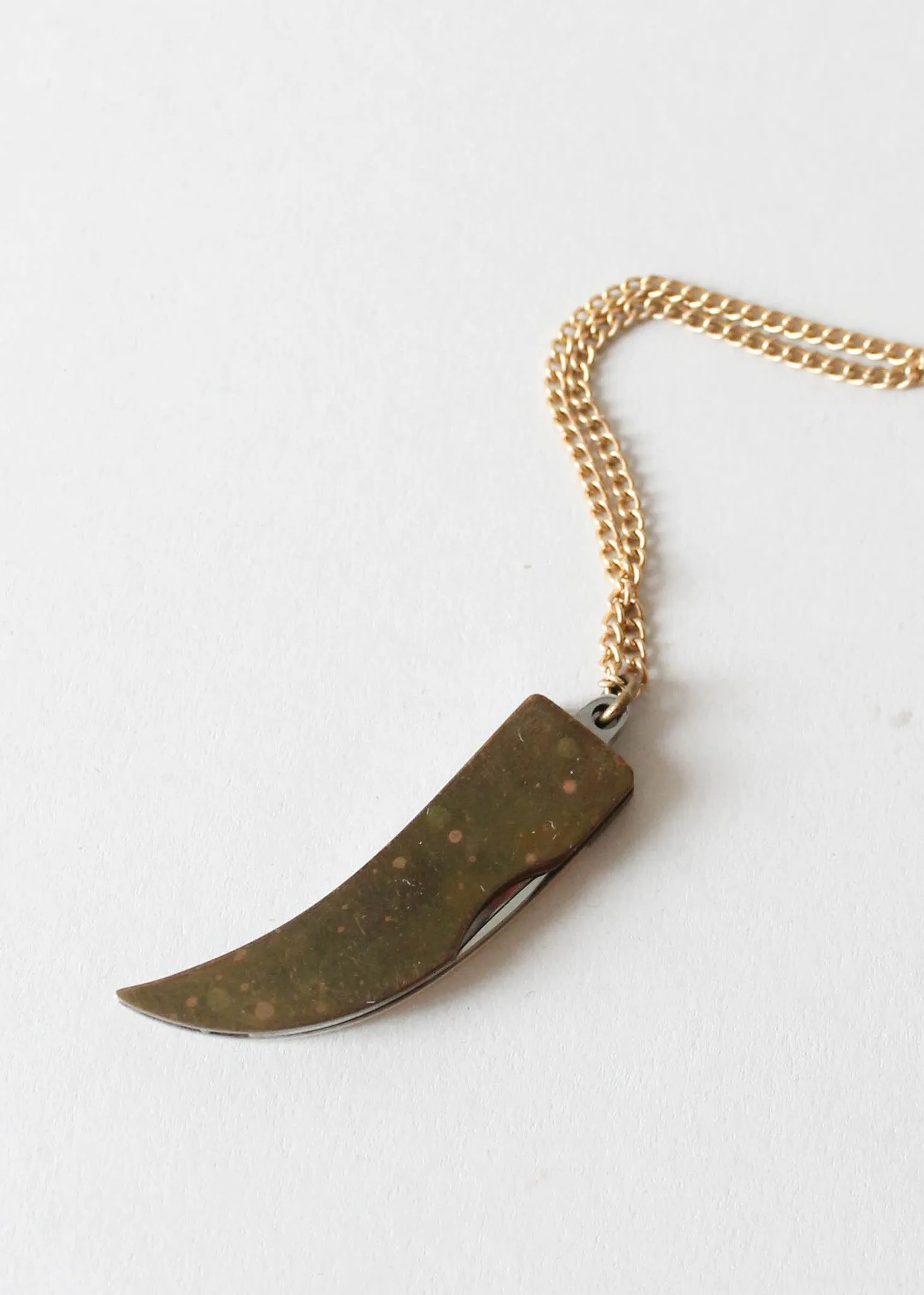 Vintage 1970s Bear Claw Pocket Knife Necklace